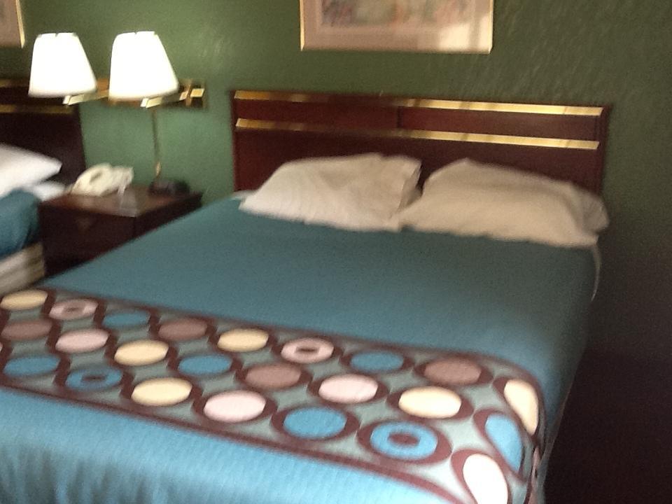 Super 8 by Wyndham Kennett Motel Eksteriør bilde
