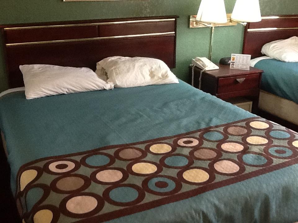 Super 8 by Wyndham Kennett Motel Eksteriør bilde